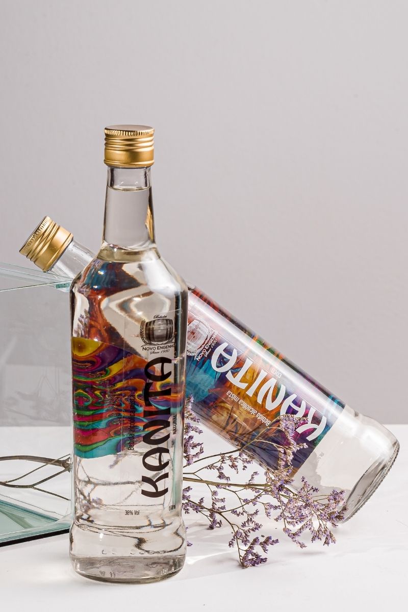 Cachaça Kanita Aguardente Sabor Coco 690ml